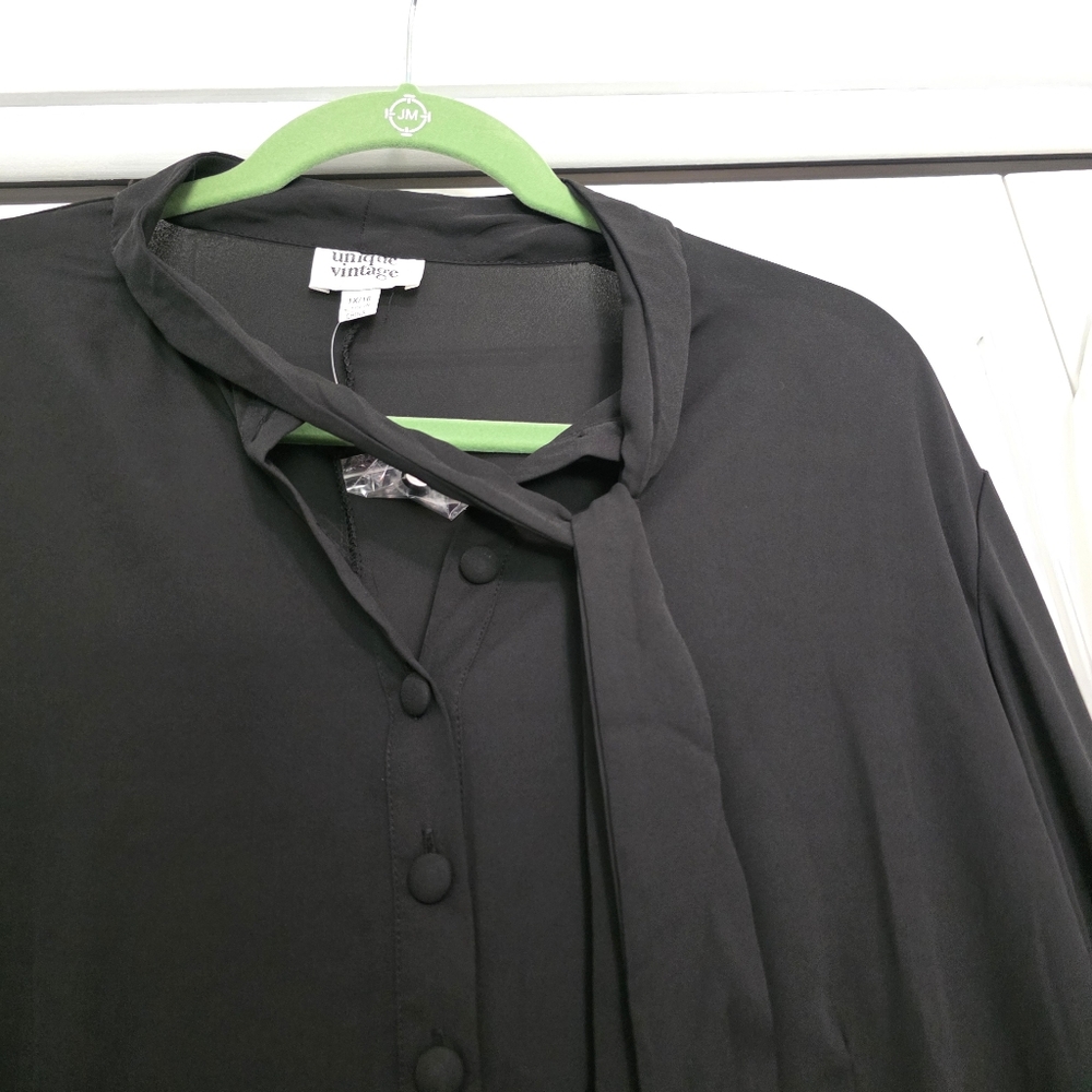 Unique Vintage Lot of 2 Button-up Bow Neck Tie Gwen Blouses 1X/16 Black & White - Picture 7 of 9